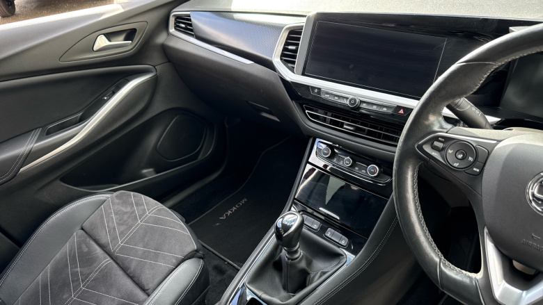 Vauxhall Grandland 1.2 Turbo Ultimate 5dr Petrol Hatchback